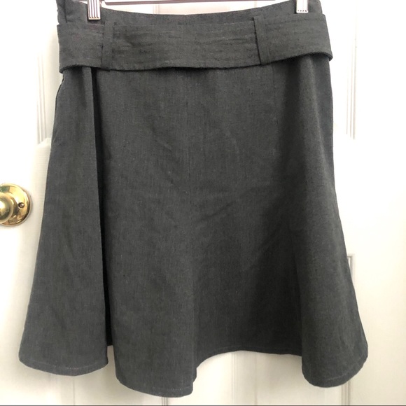 Grace Elements gray bottom pleat skirt with belt 8 - Picture 5 of 7